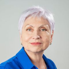 Попова Ирина